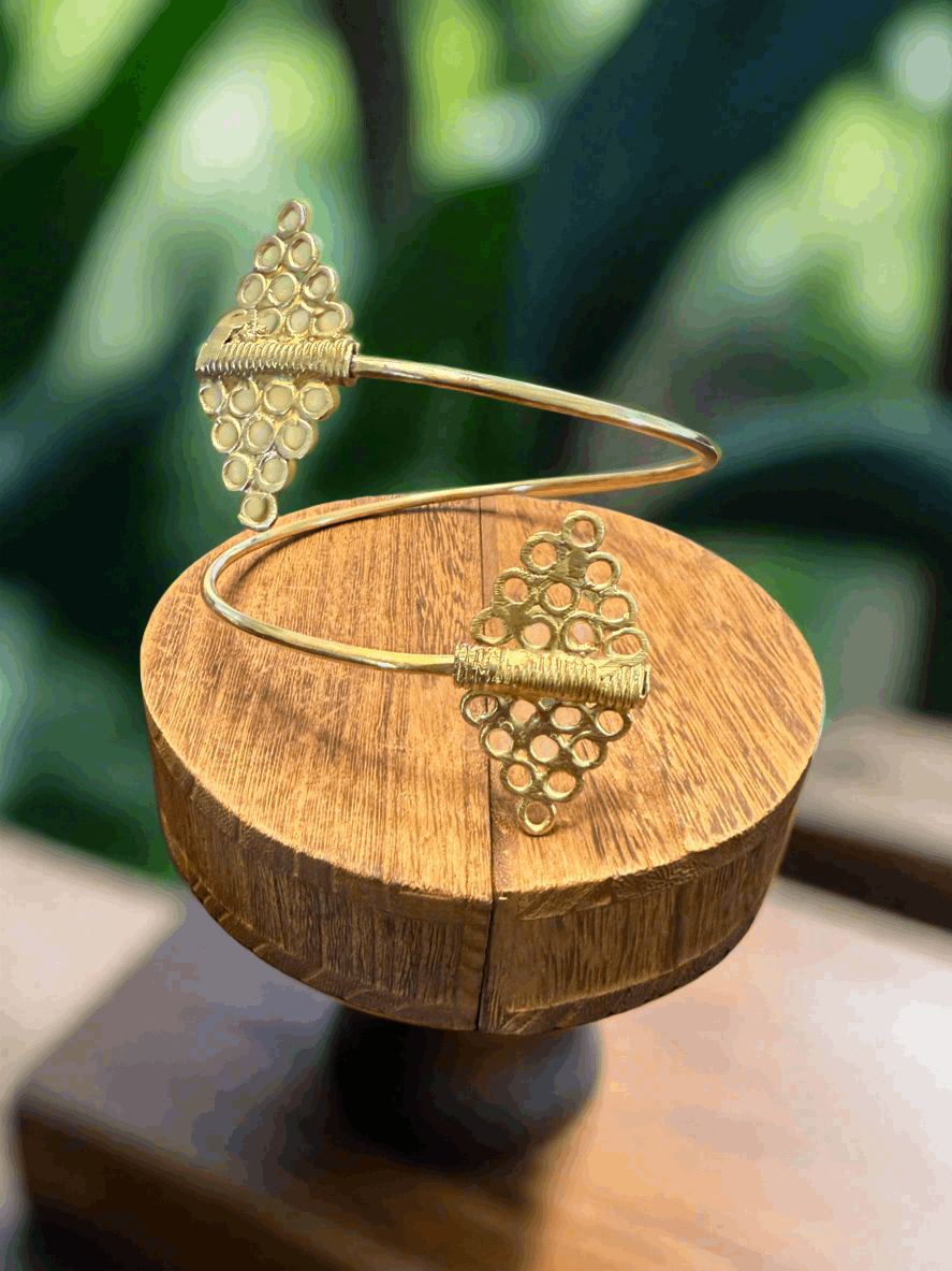 Adjustable Brass Arm Cuffs - ONYX MODE