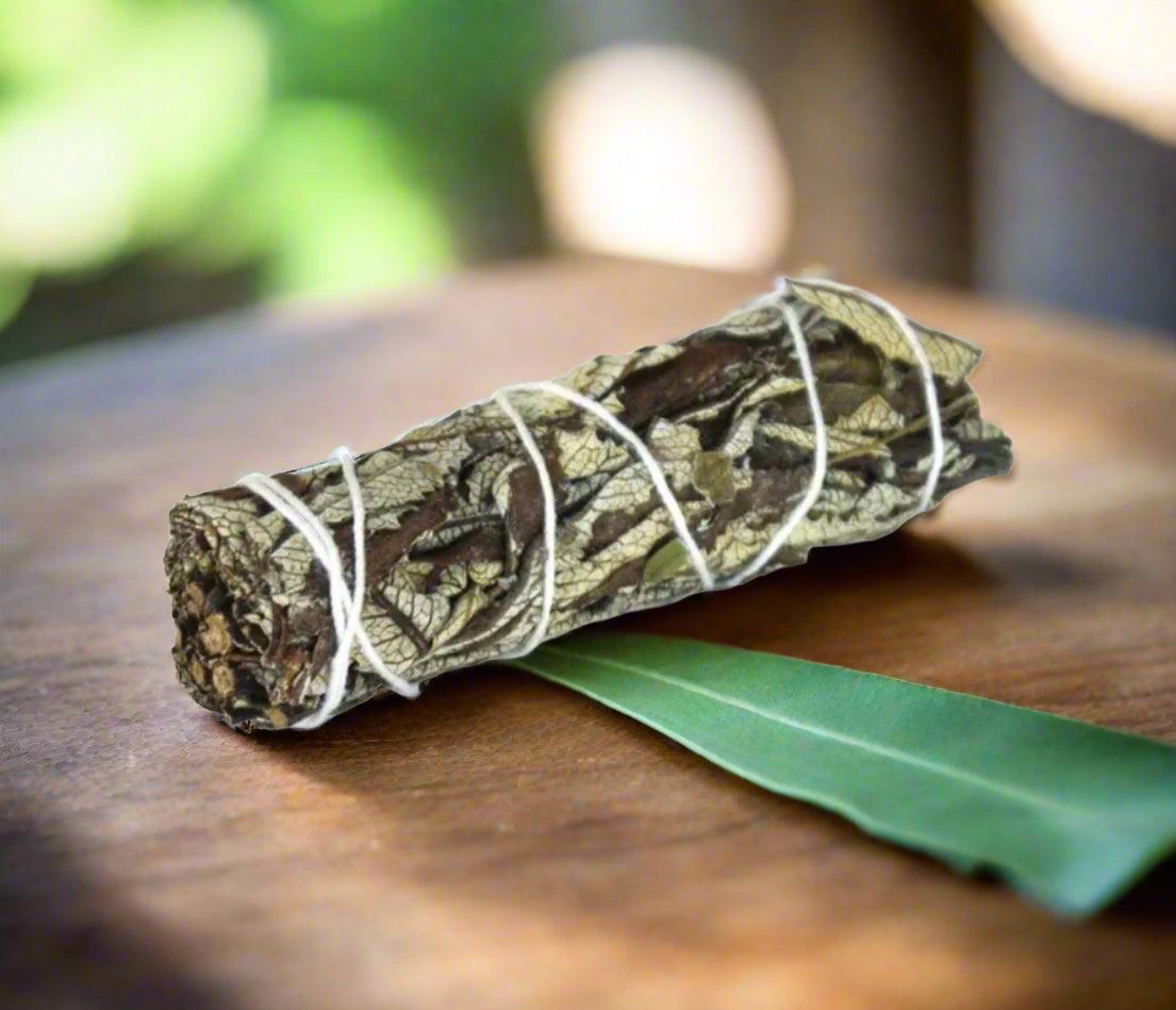 Smoke & Spirit – Sacred Smudge & Energy Tools - ONYX MODE