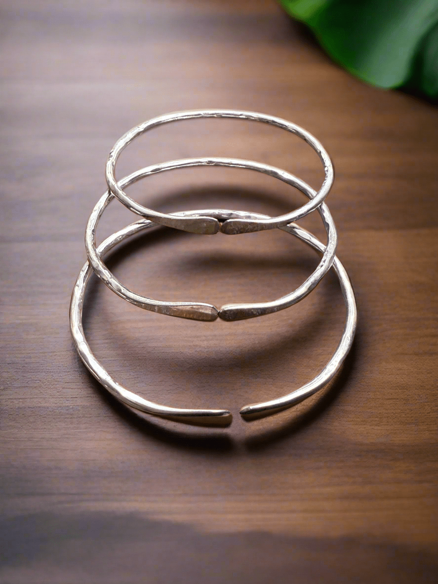 African Brass Bangles - Hammered & Plain Styles | Set of 1 or 3 - ONYX MODE