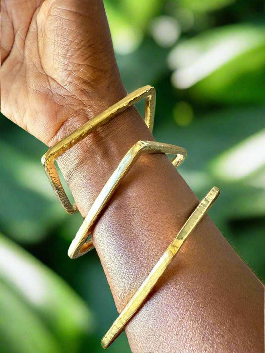Regal Squares – Handcrafted Square Brass Bracelet (Hammered or Plain) 2 Sizes - ONYX MODE